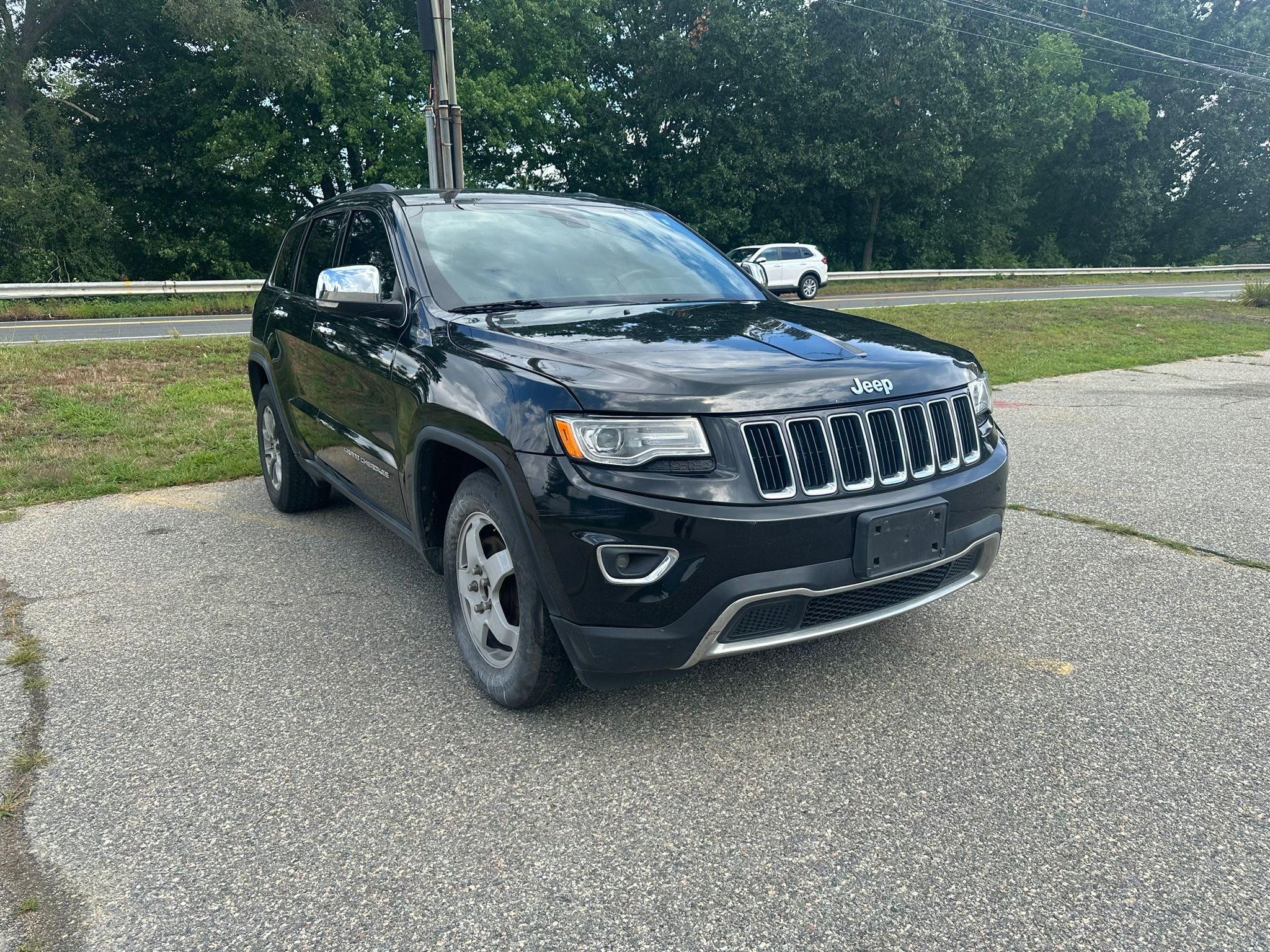 2016 Jeep Grand Cherokee Limited vin: 1C4RJEBG4GC42317