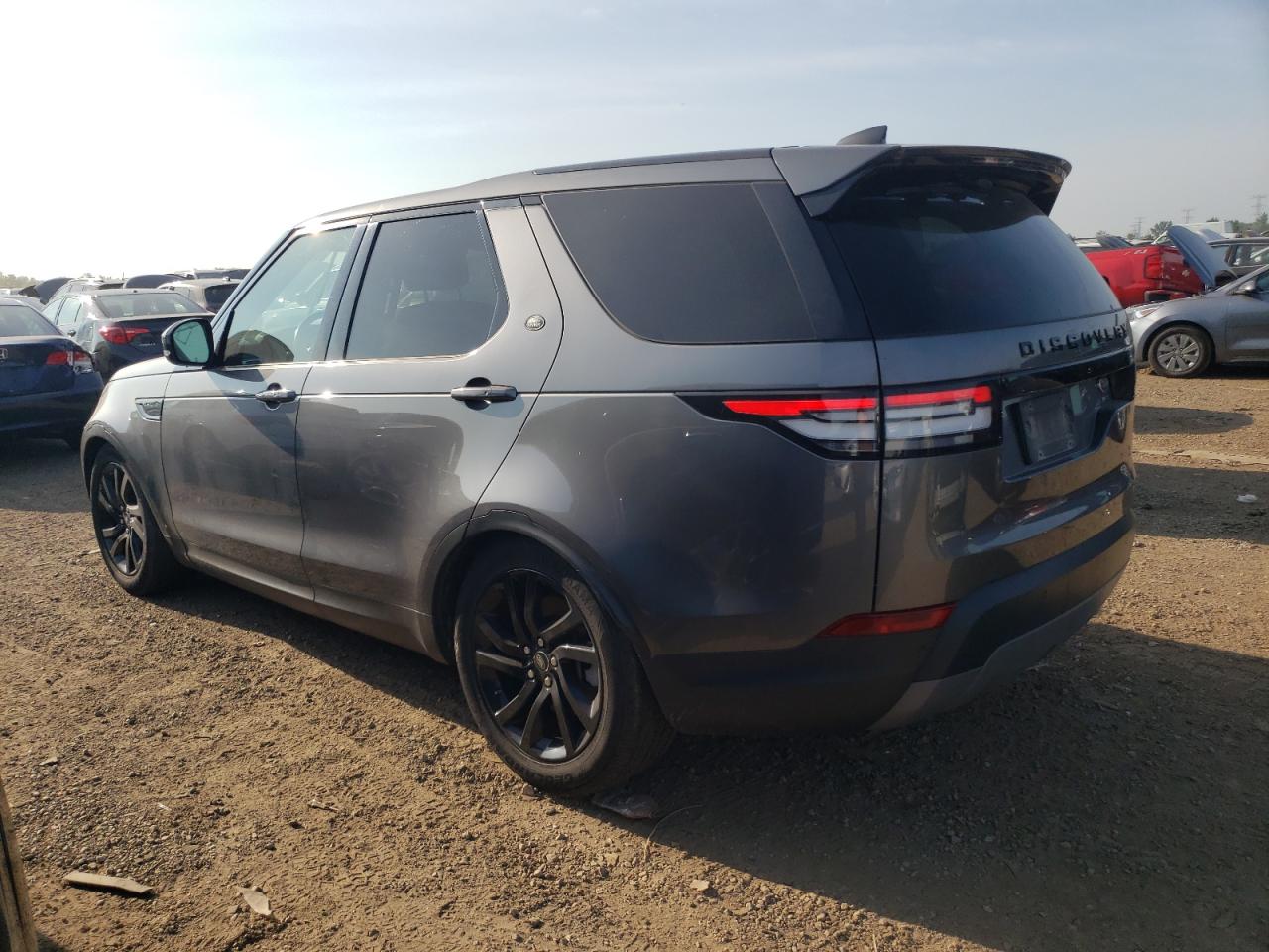 SALRG2RV6JA061709 2018 LAND ROVER DISCOVERY - Image 2