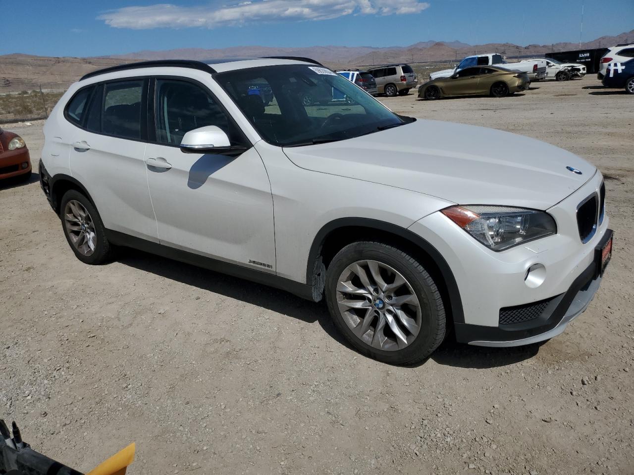 2015 BMW X1 - Image 4