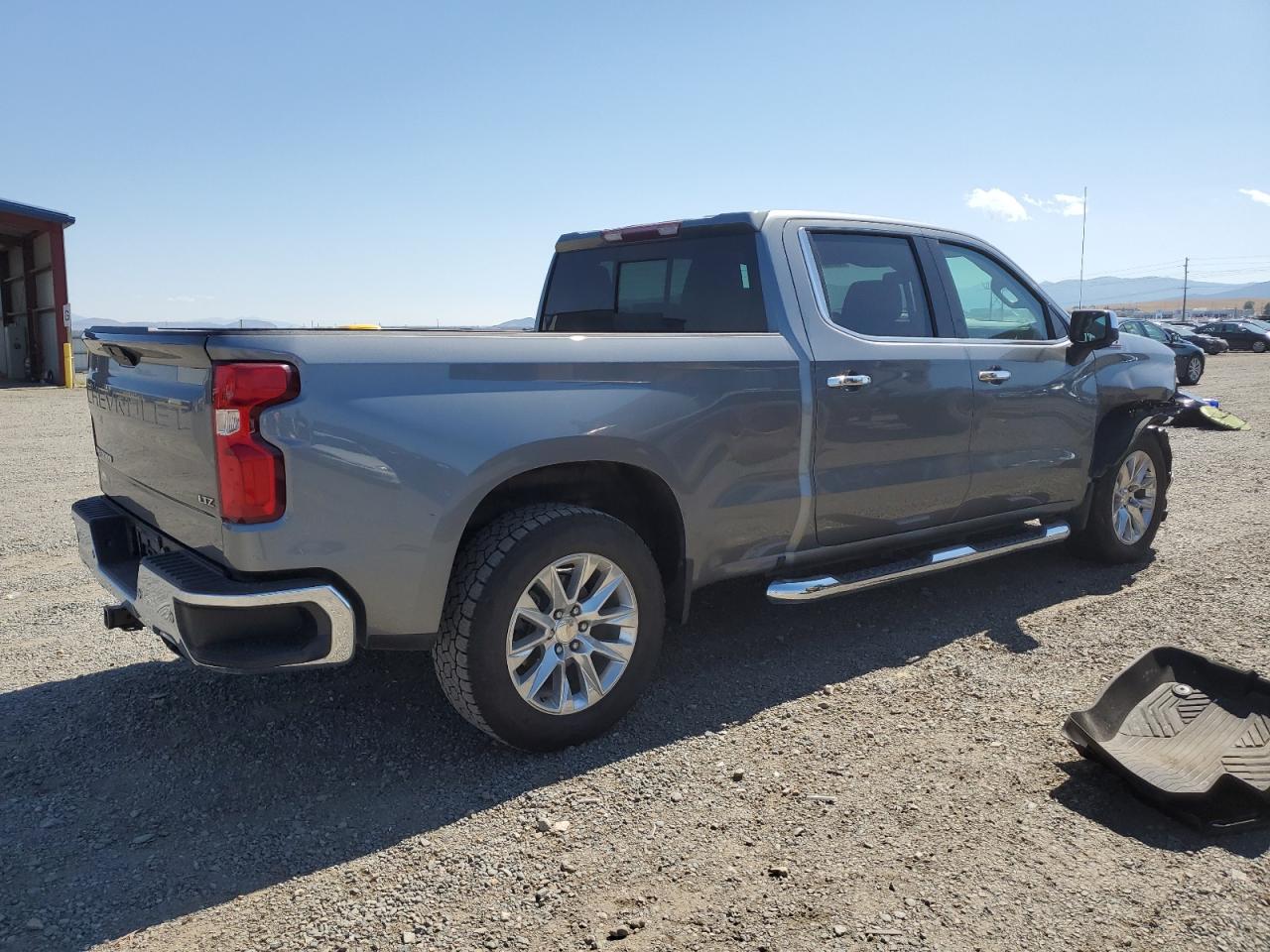 2021 Chevrolet Silverado - Image 3