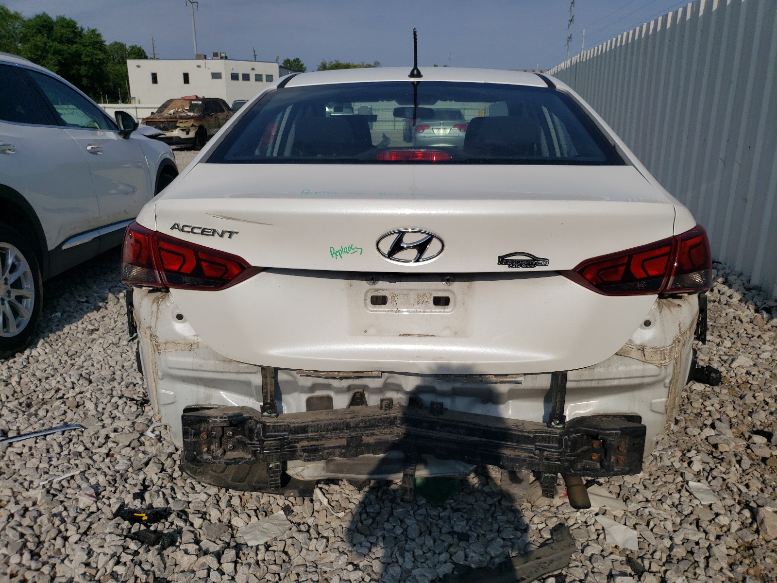 3KPC24A30KE042282 2019 Hyundai Accent Se