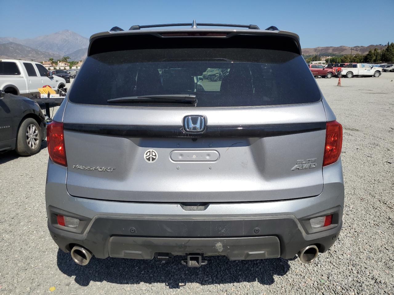 2022 Honda Passport Elite VIN: 5FNYF8H08NB024267 Lot: 67915764