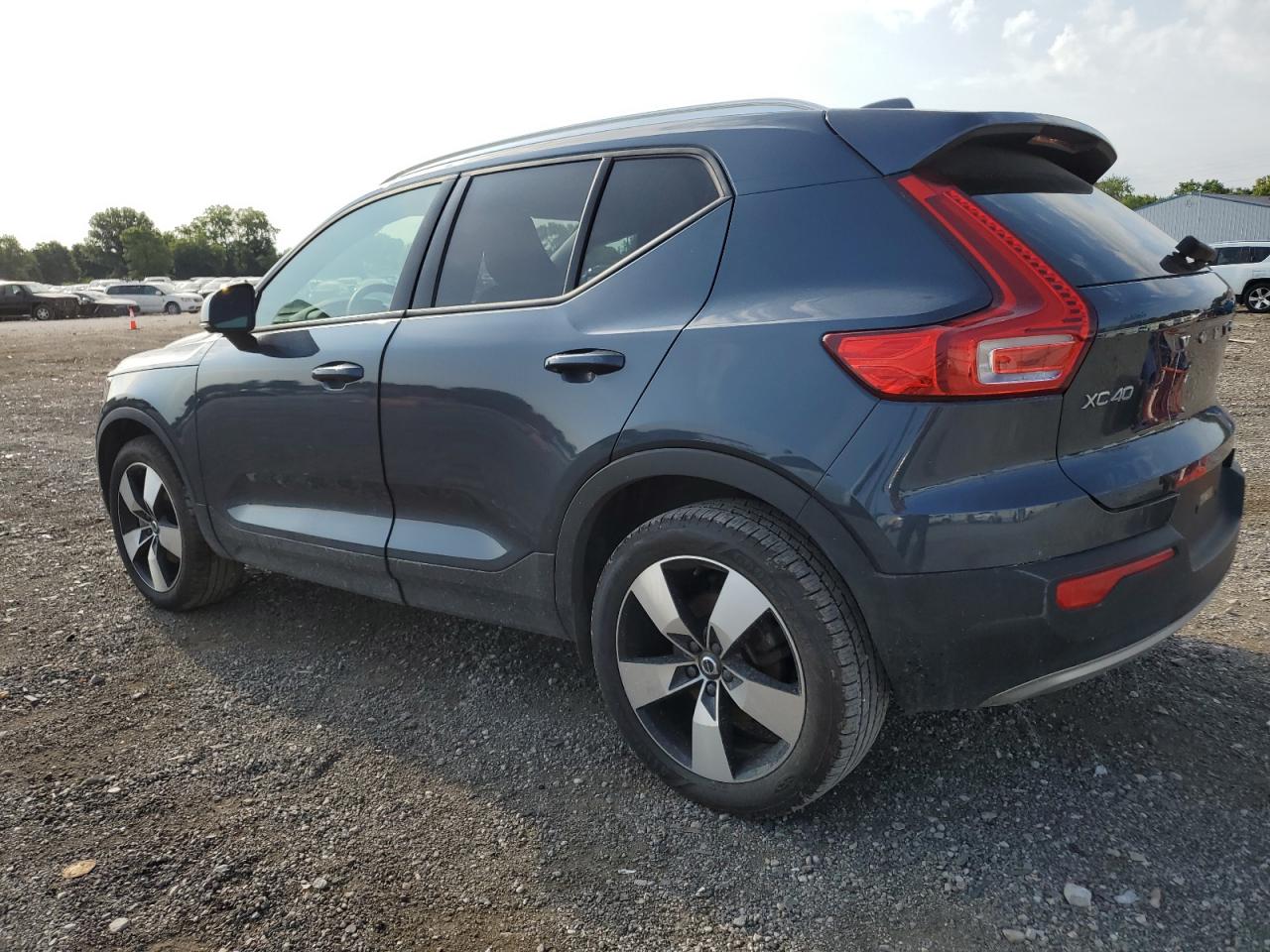 2021 Volvo Xc40 T5 Momentum VIN: YV4162UK0M2543687 Lot: 64879704