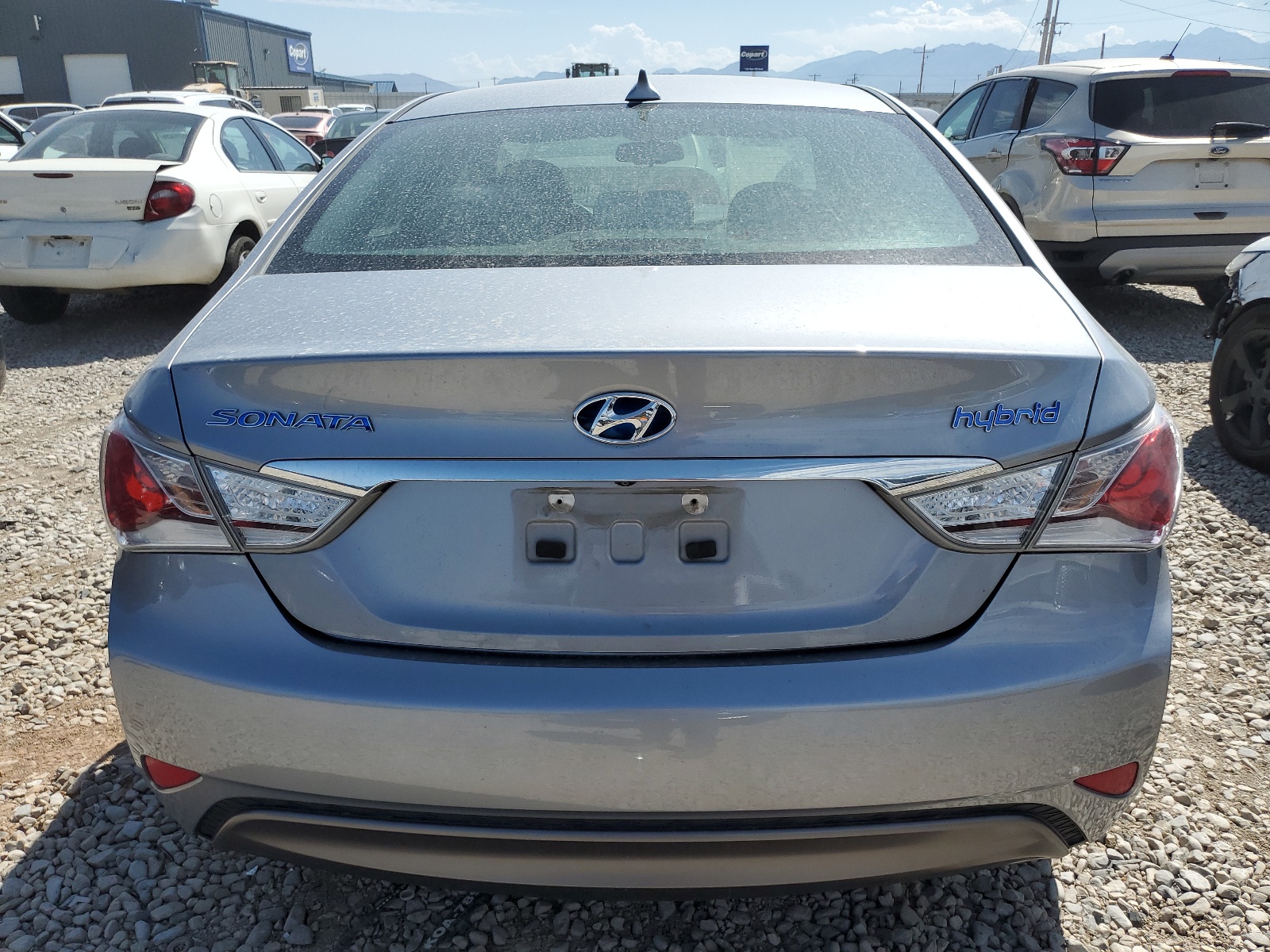 2015 Hyundai Sonata Hybrid vin: KMHEC4A40FA123673