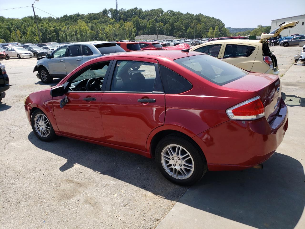 2011 Ford Focus - Image 2