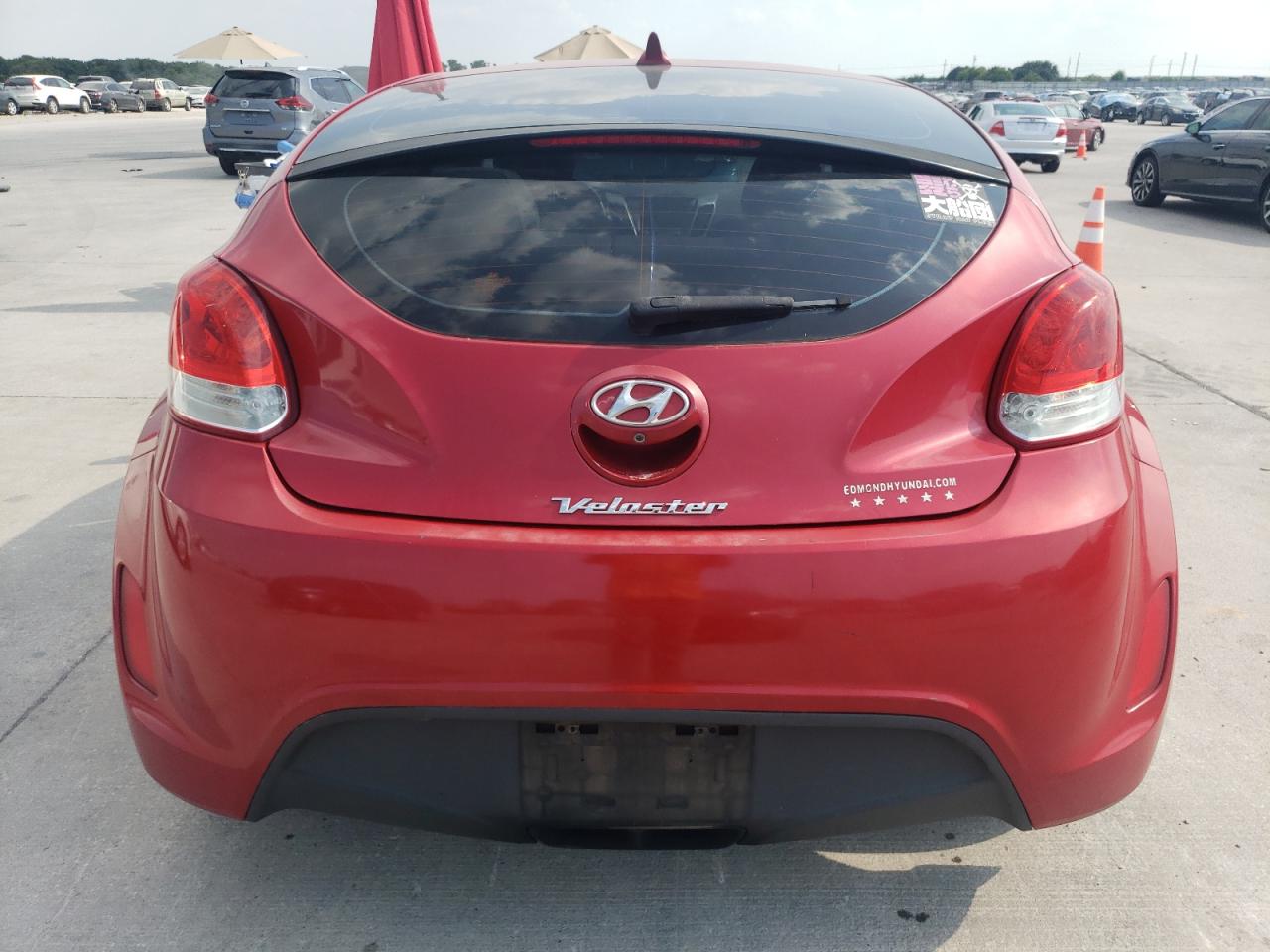 2014 Hyundai Veloster VIN: KMHTC6AD7EU211636 Lot: 66302924