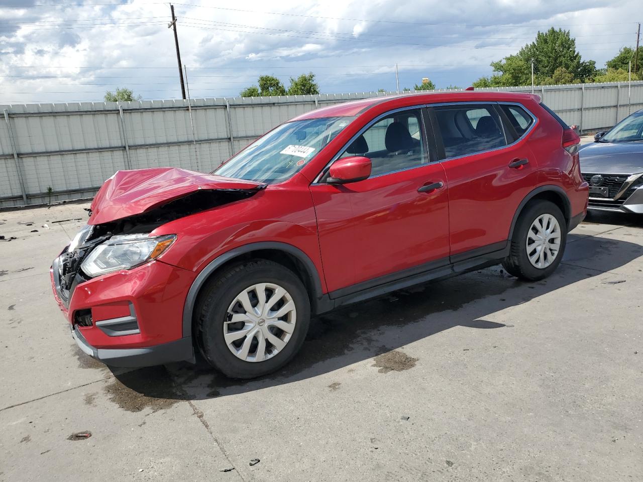 JN8AT2MT5HW394538 2017 NISSAN ROGUE - Image 1