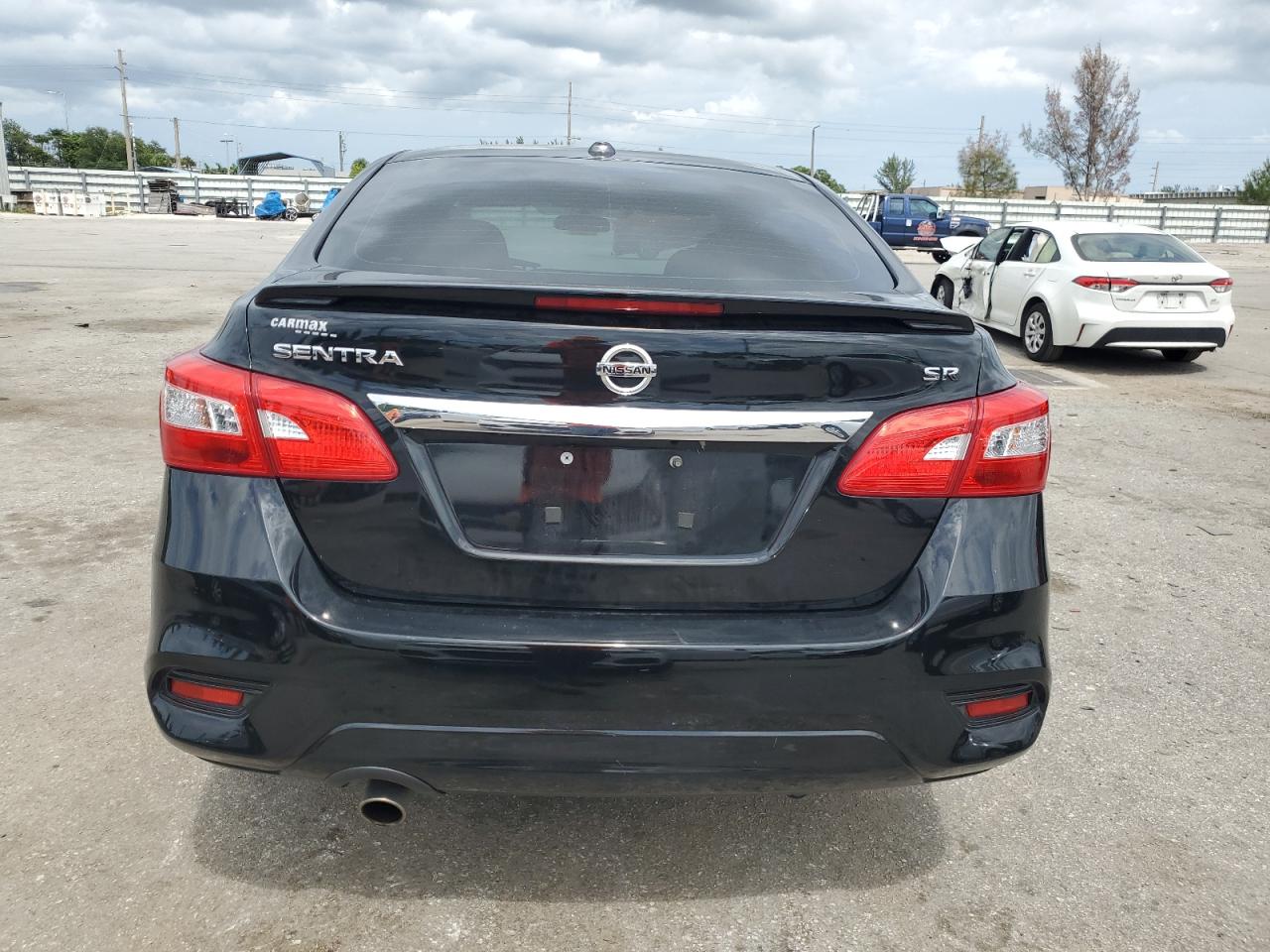 3N1AB7AP4JY246241 2018 Nissan Sentra S