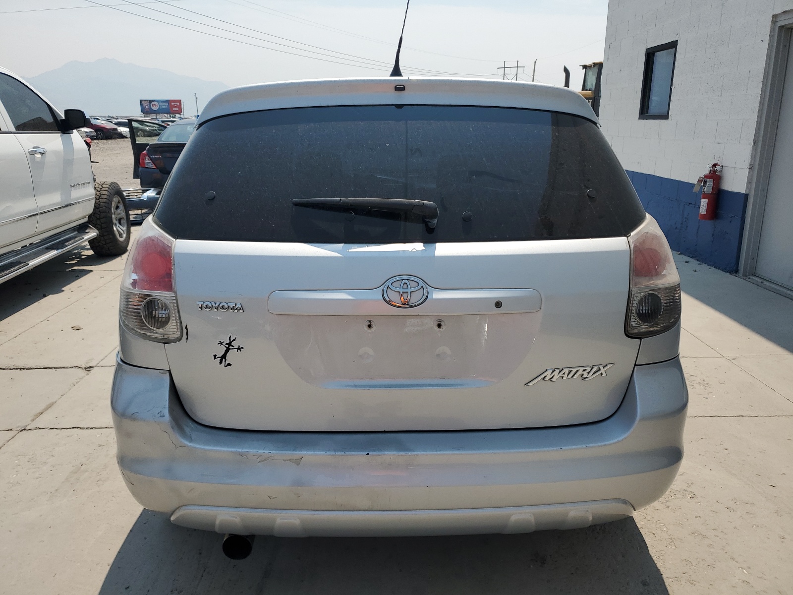 2T1KR32E35C490519 2005 Toyota Corolla Matrix Xr