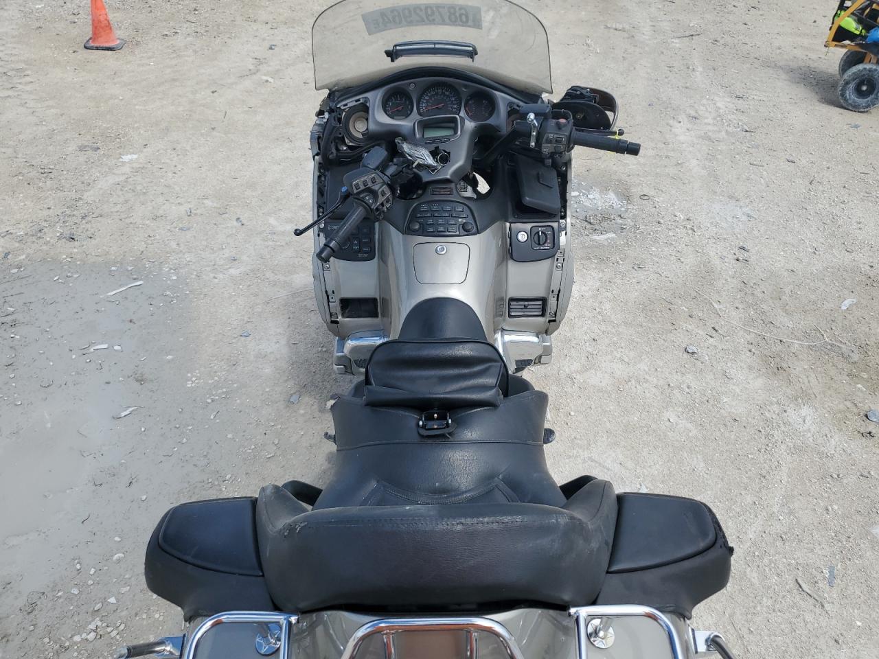 1HFSC47032A101260 2002 Honda Gl1800