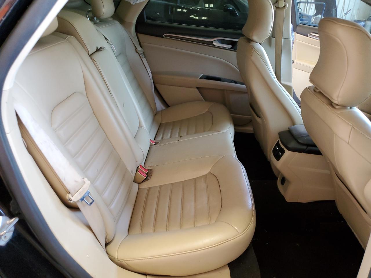 2016 Ford Fusion - Image 10