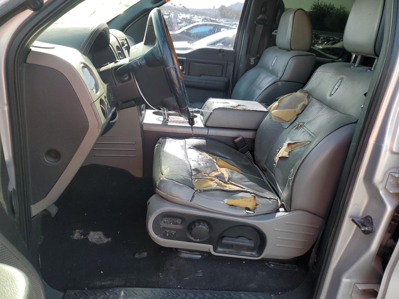 2008 Lincoln Mark Lt VIN: 5LTPW16568FJ00163 Lot: 66119444