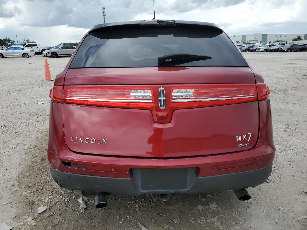 2016 Lincoln Mkt VIN: 2LMHJ5AT0GBL01673 Lot: 65338254