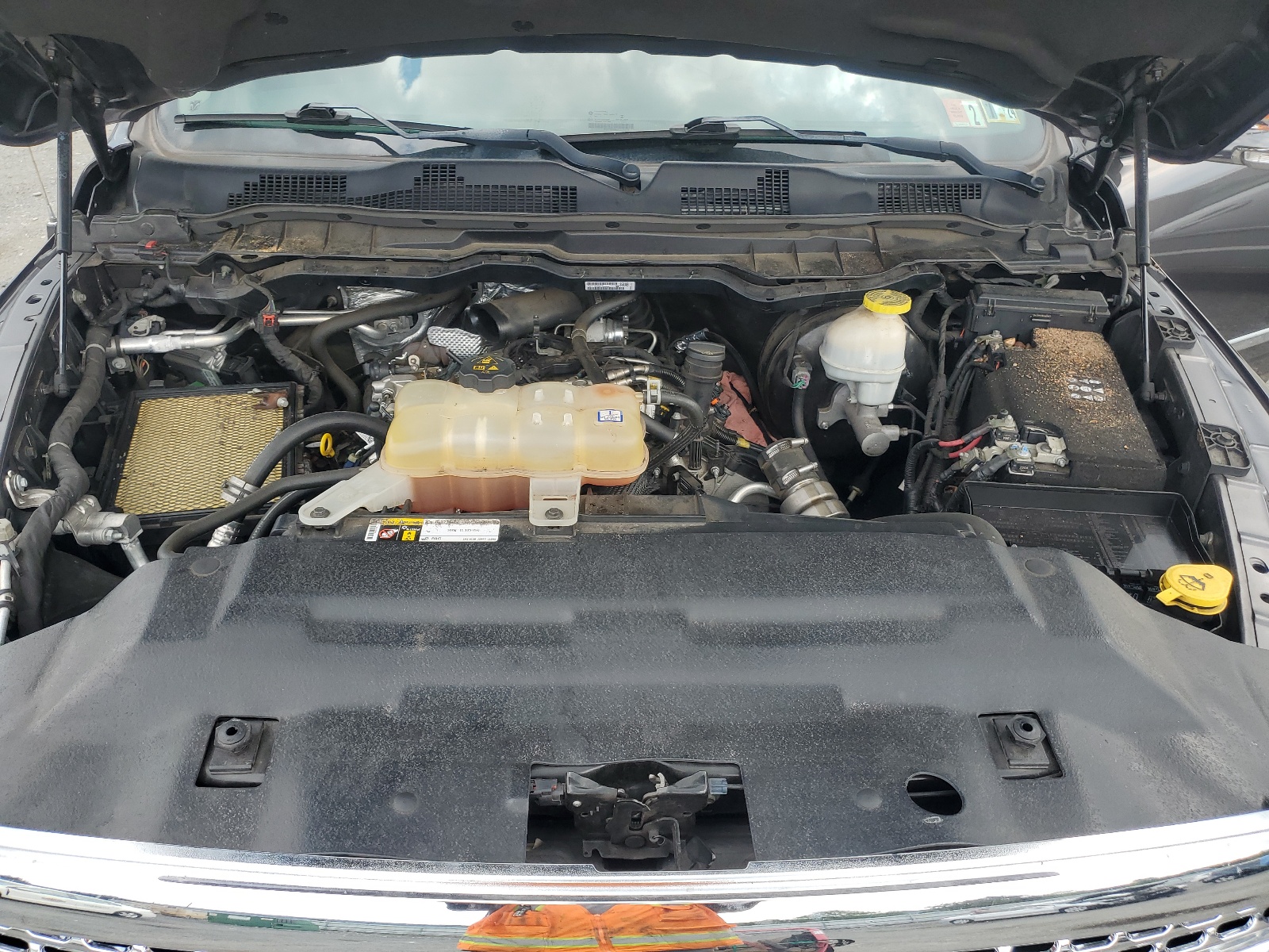 1C6RR7NM0HS882148 2017 Ram 1500 Laramie