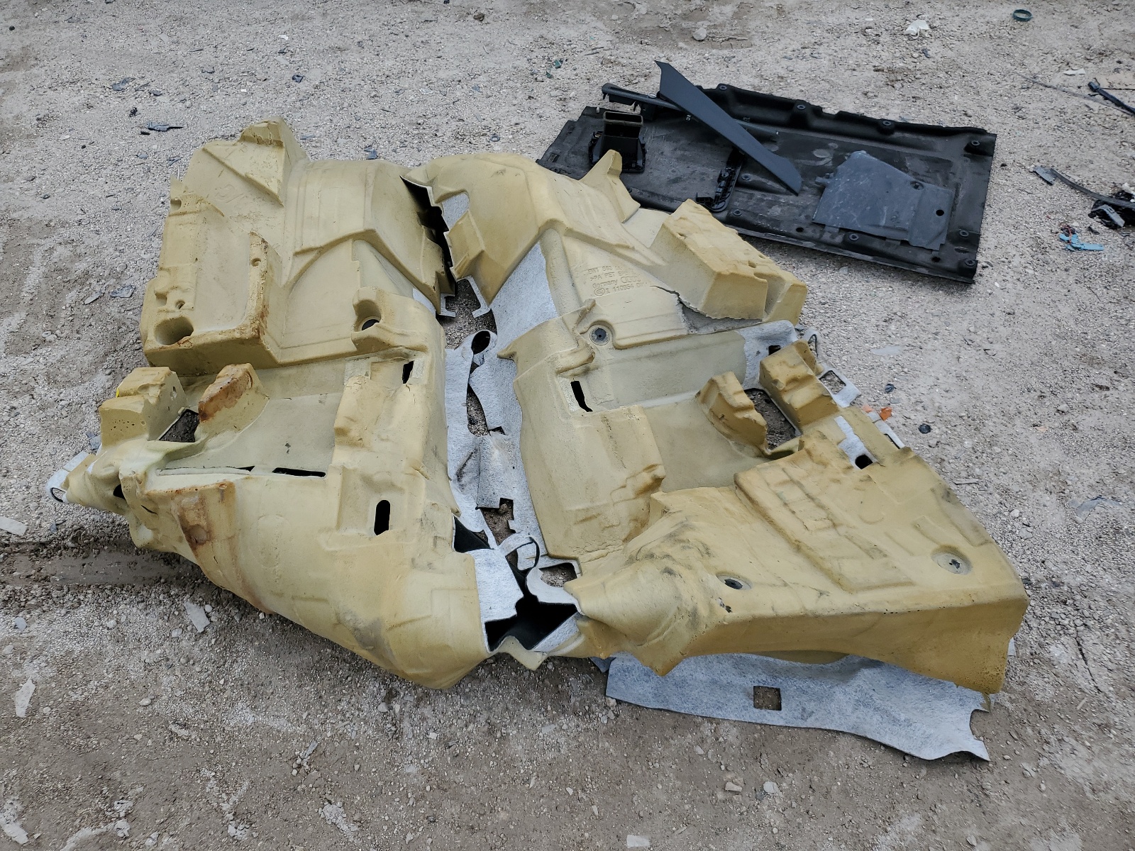 WAUGMAF46HN043014 2017 Audi A4 Ultra Premium