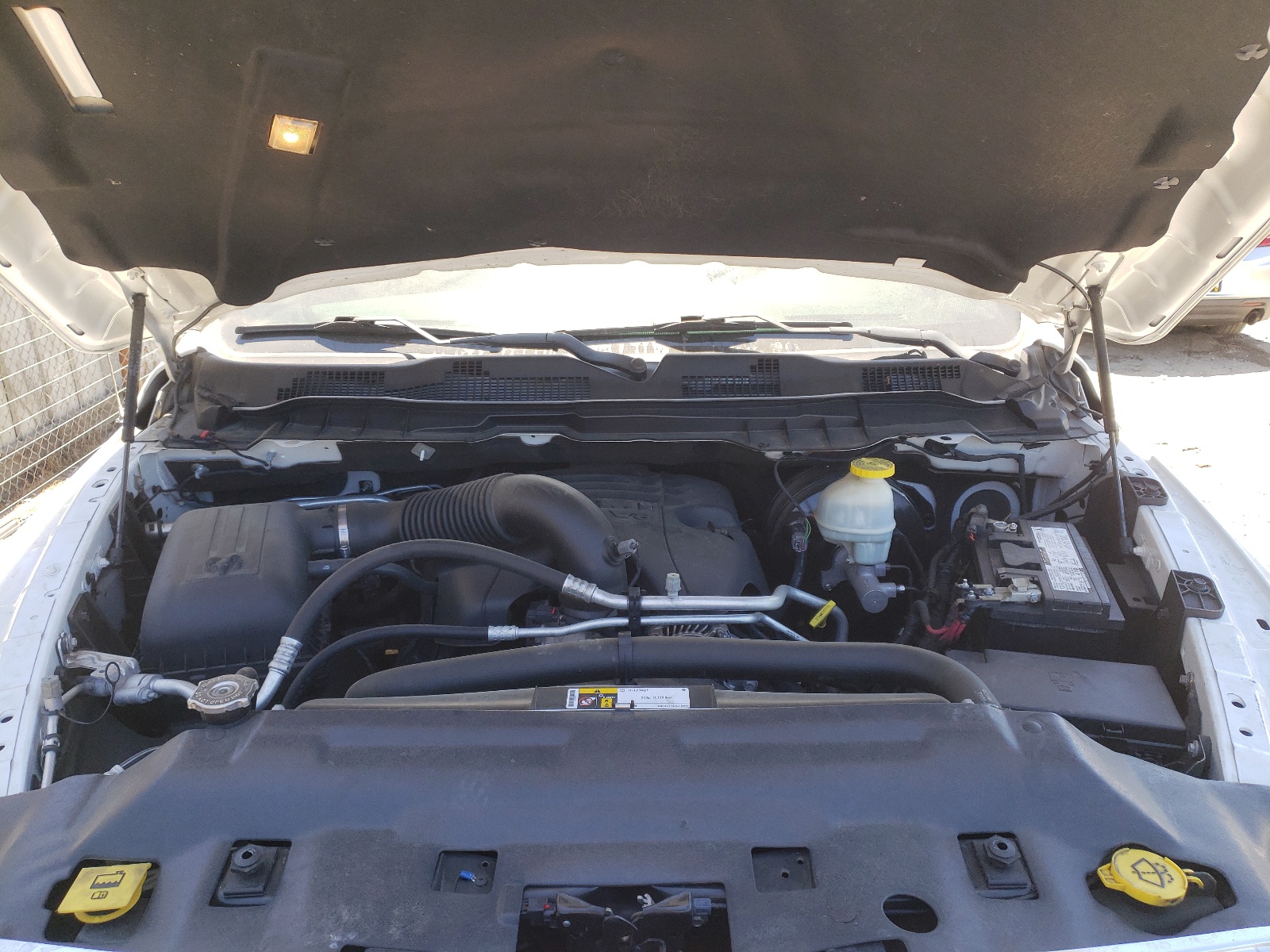 1C6RR6LTXHS695780 2017 Ram 1500 Slt