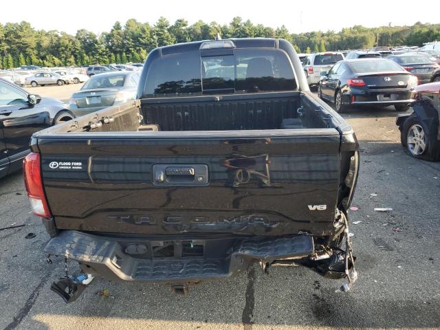 Pickups TOYOTA TACOMA 2017 Czarny