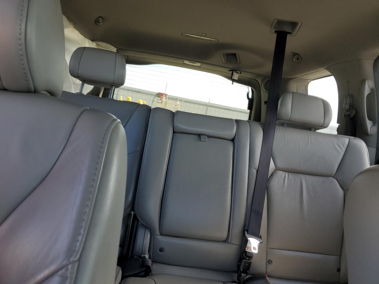 2011 Honda Pilot Exl VIN: 5FNYF4H68BB036752 Lot: 68936474