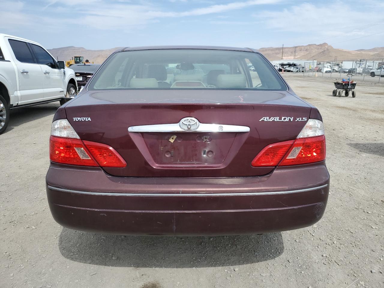 2004 Toyota Avalon Xl VIN: 4T1BF28B94U388817 Lot: 65653674