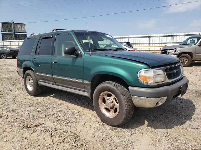 2000 Ford Explorer Xlt VIN: 1FMZU73E0YUA29929 Lot: 64746734