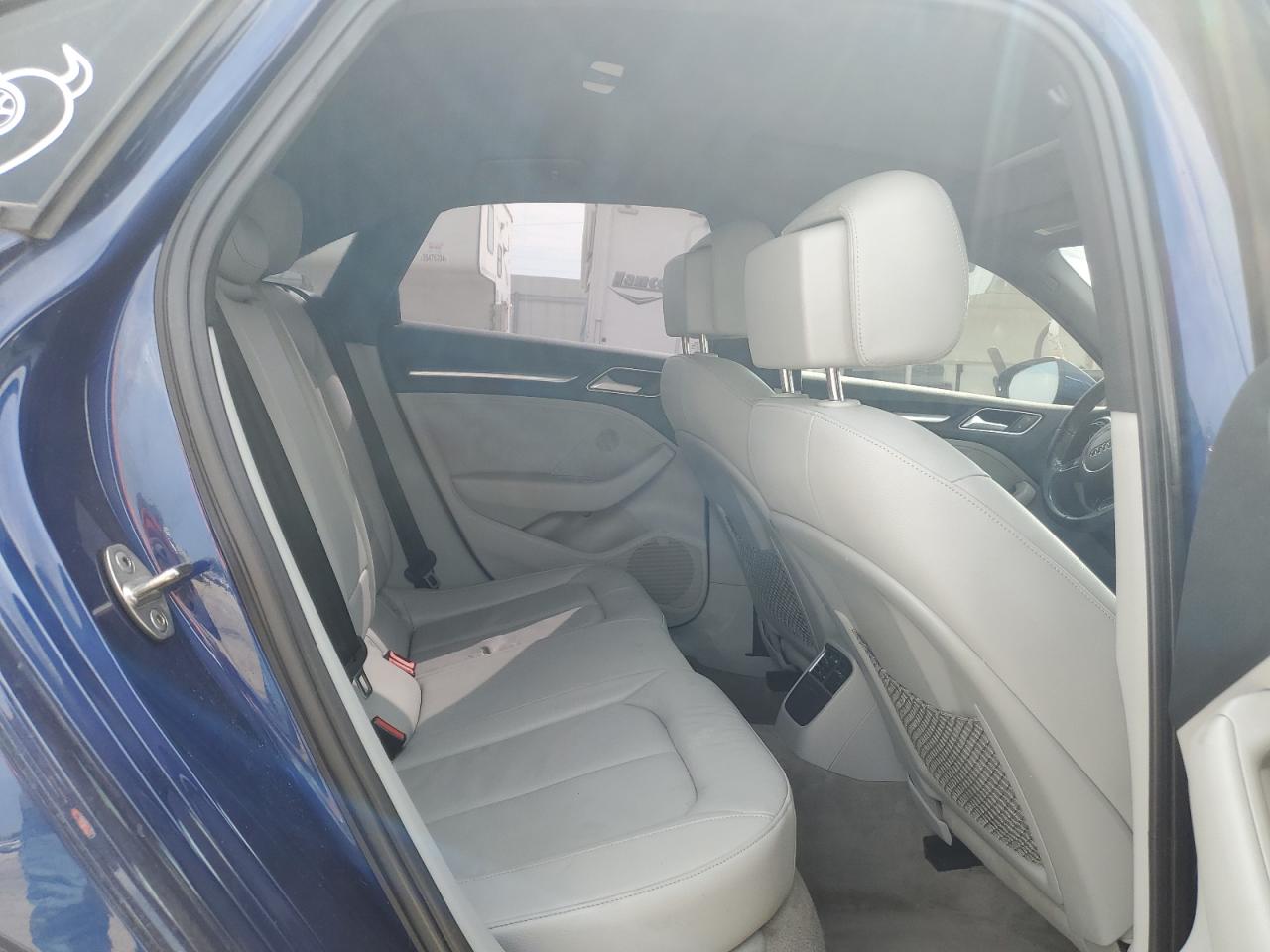 2015 Audi A3 - Image 11