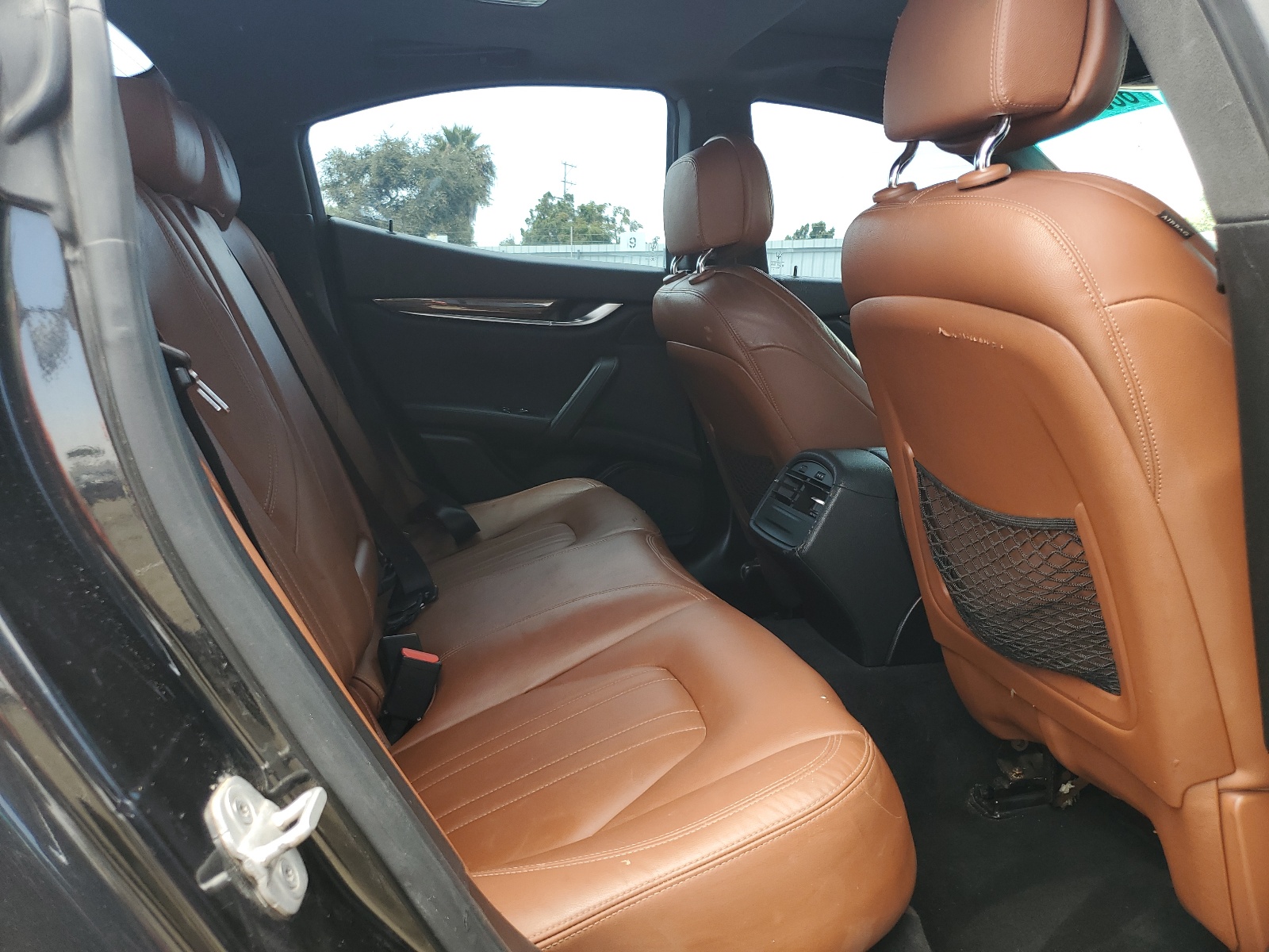 2014 Maserati Ghibli vin: ZAM57XSA5E1090243