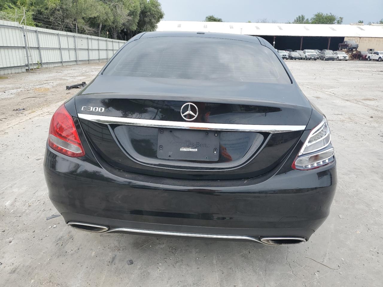 2015 Mercedes-Benz C 300 VIN: 55SWF4JB7FU050970 Lot: 68973334