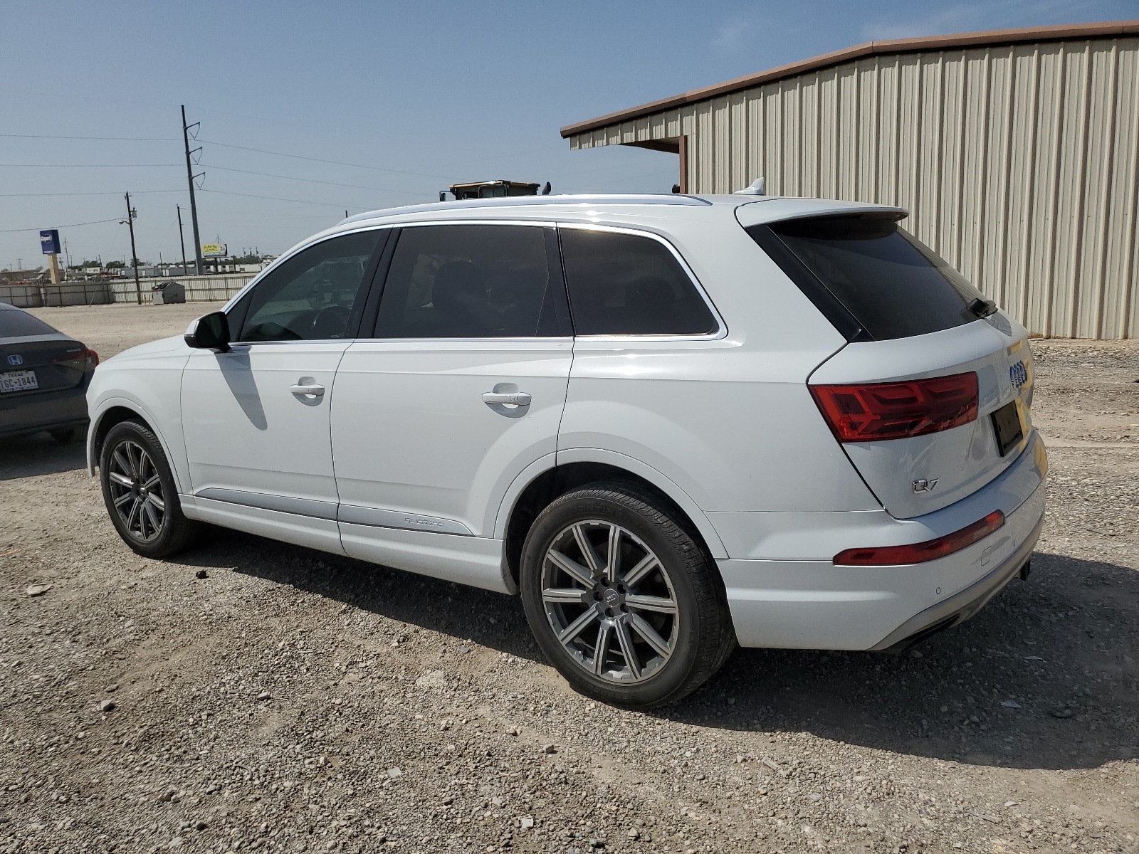 WA1VAAF73JD017358 2018 Audi Q7 Prestige