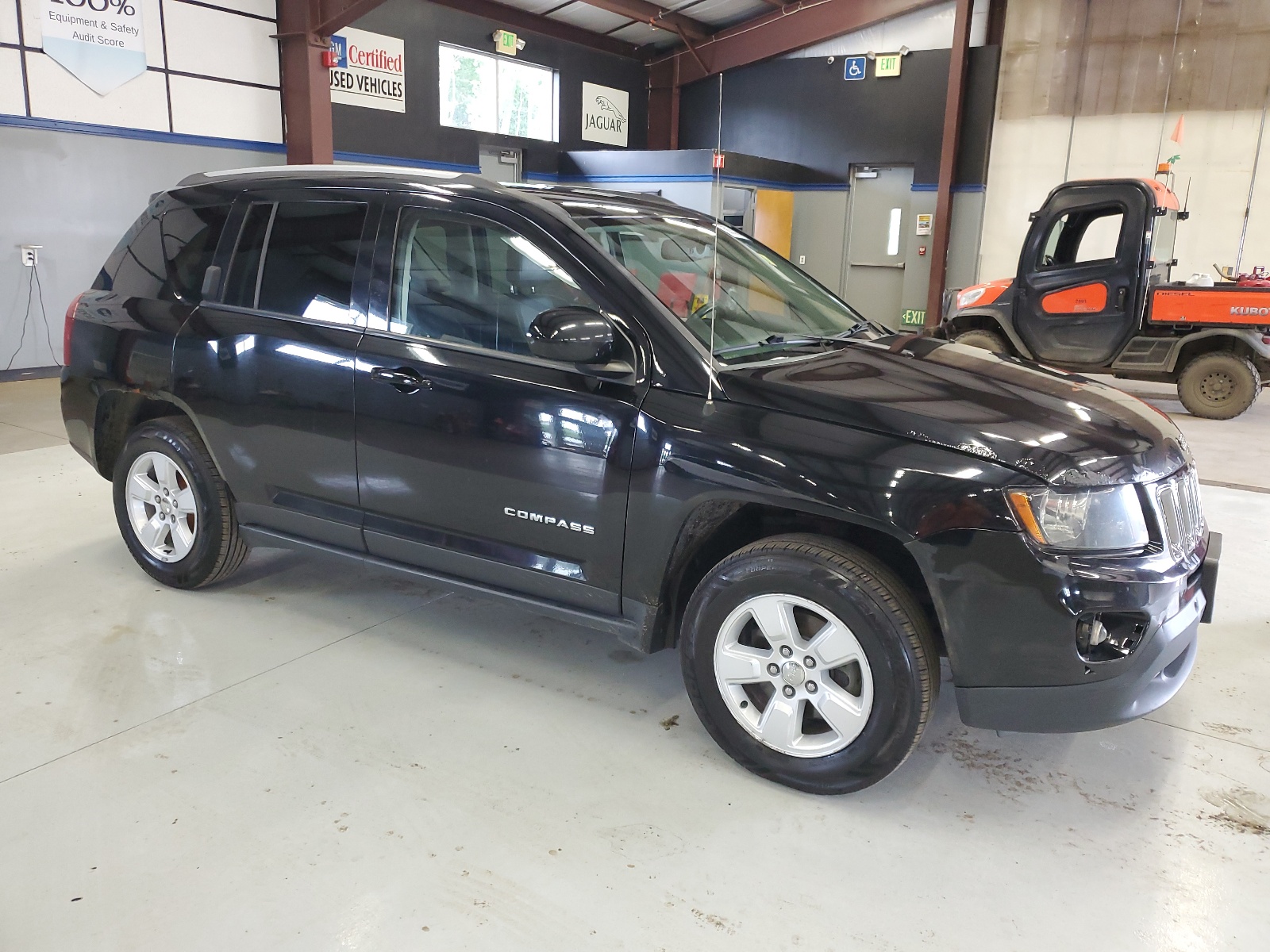 1C4NJCEA0GD744433 2016 Jeep Compass Latitude 1C4NJCEA0GD744433 2016 Jeep Compass Latitude
