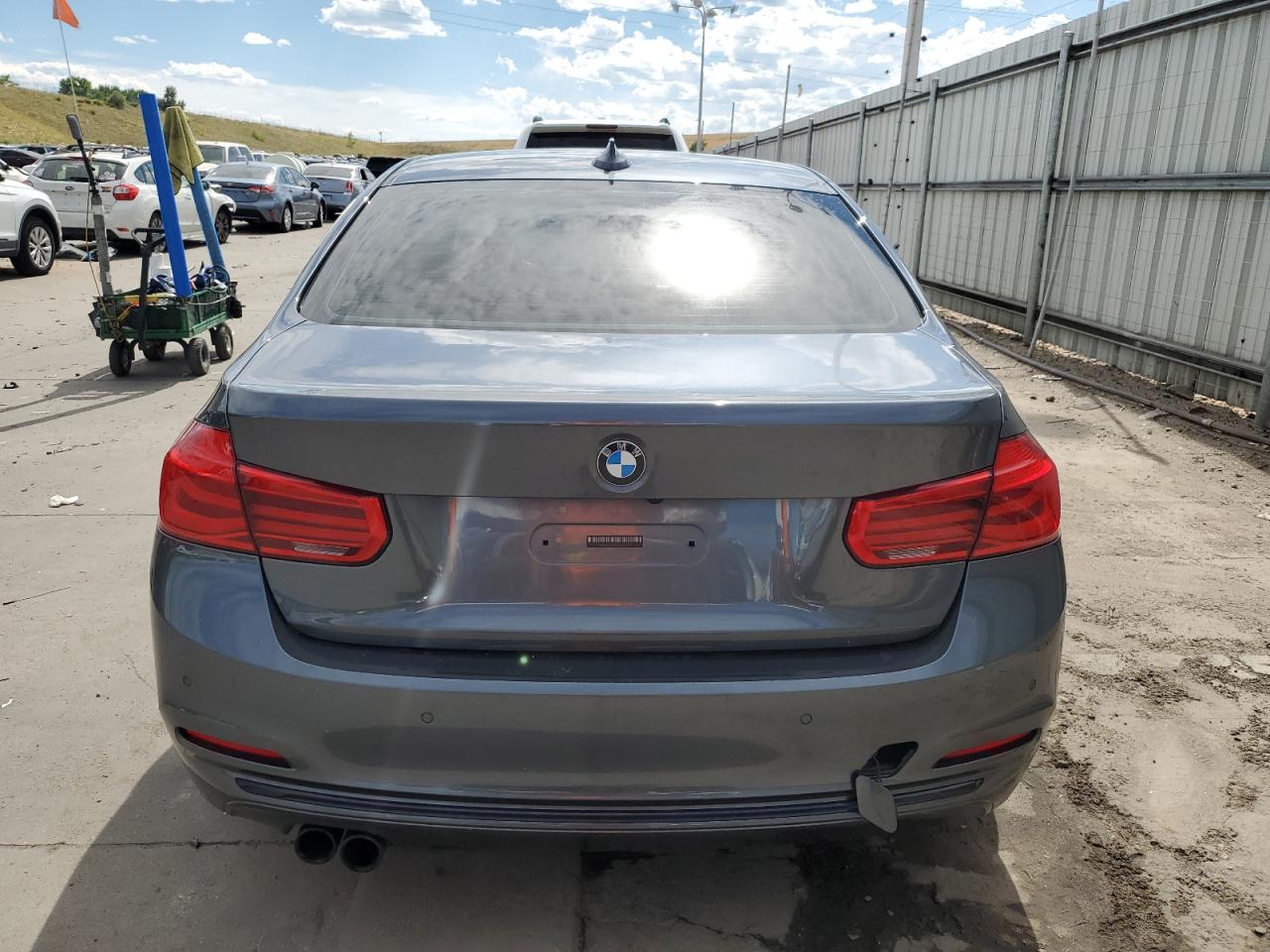 WBA8D9G33HNU66383 2017 BMW 330 Xi