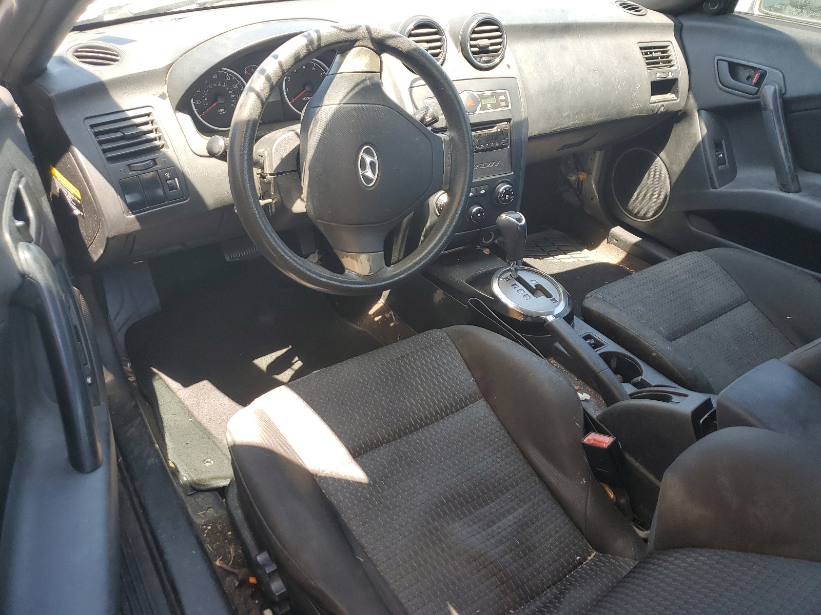 KMHHM66D98U282367 2008 Hyundai Tiburon Gs