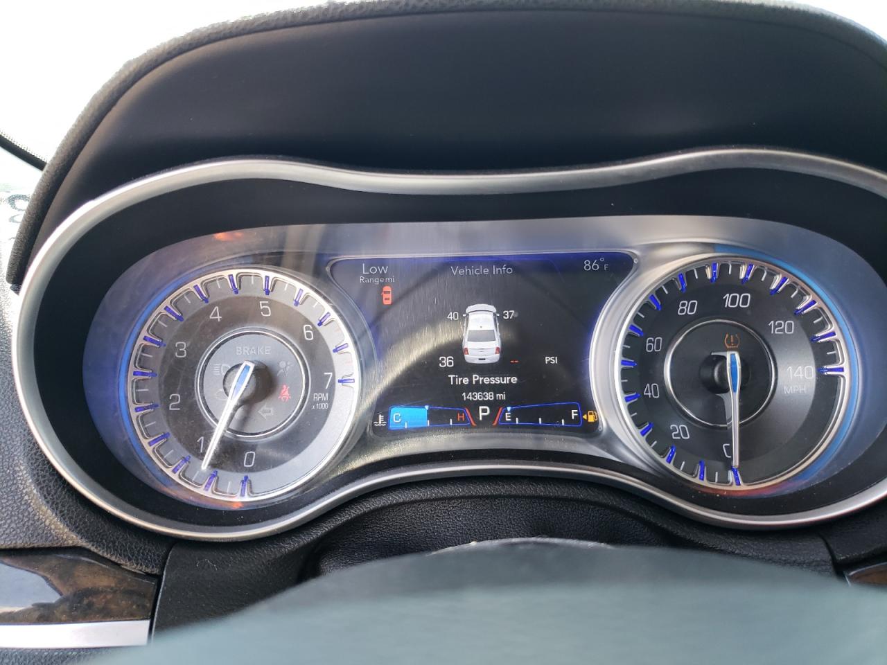 2017 Chrysler 300C VIN: 2C3CCAEG5HH549964 Lot: 68100254