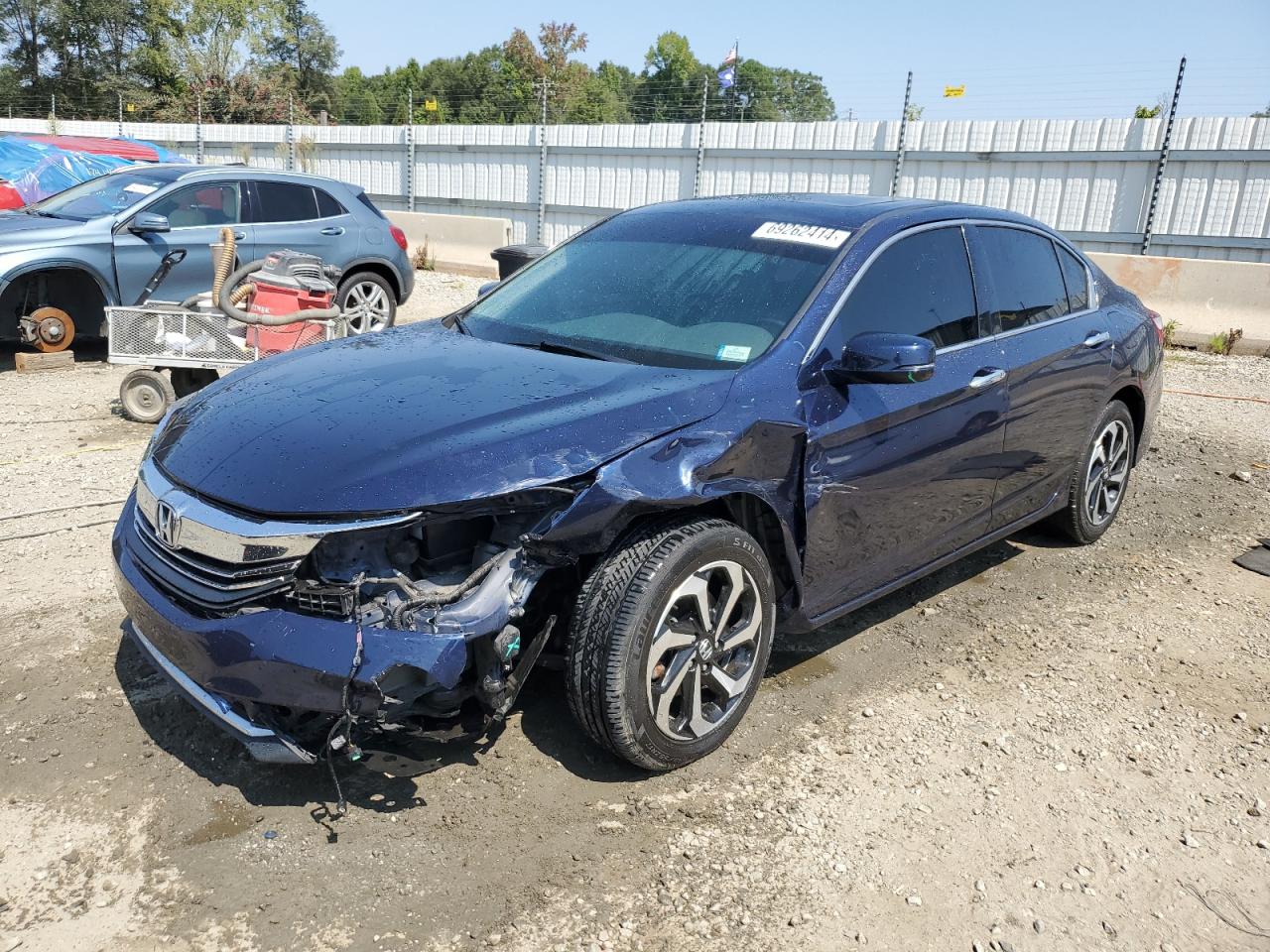 1HGCR3F85GA025483 2016 HONDA ACCORD - Image 1