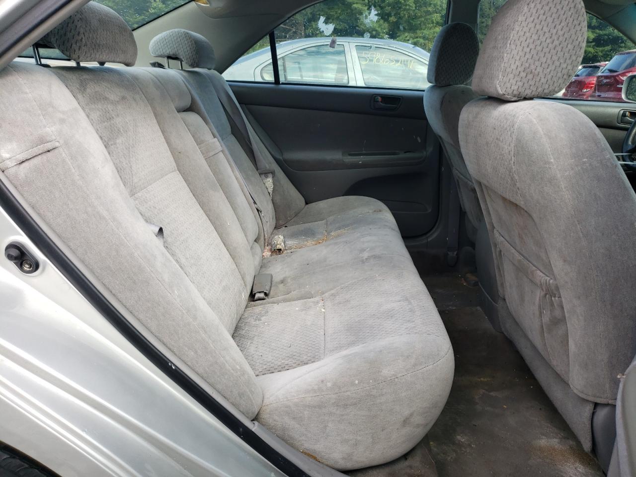 2004 Toyota Camry Le VIN: 4T1BE32K44U814110 Lot: 57828314