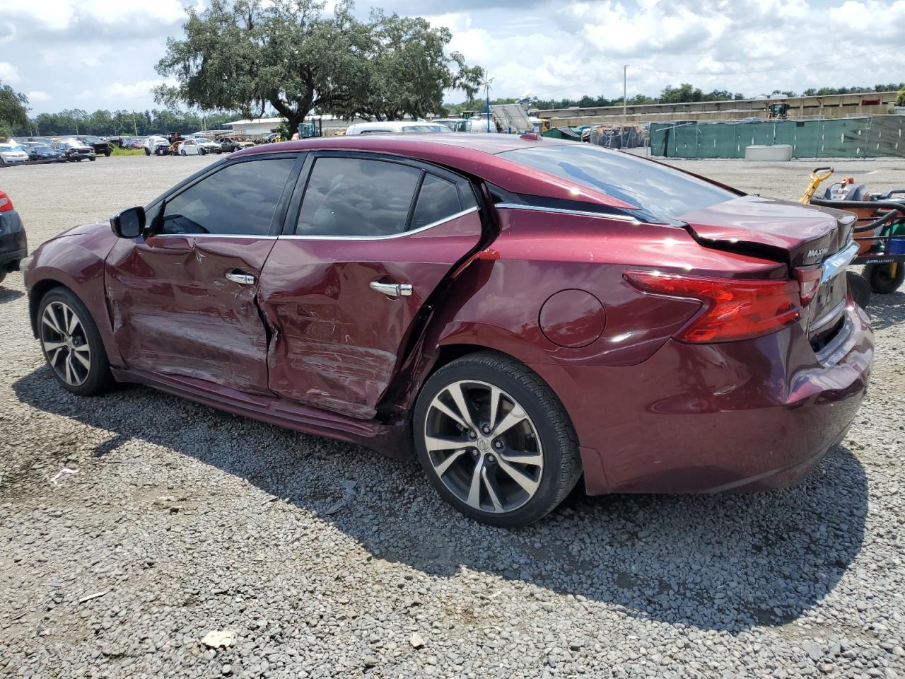 2017 Nissan Maxima - Image 2