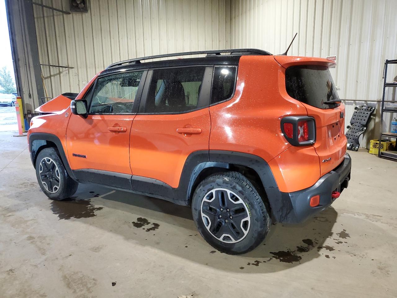 2017 Jeep Renegade - Image 2