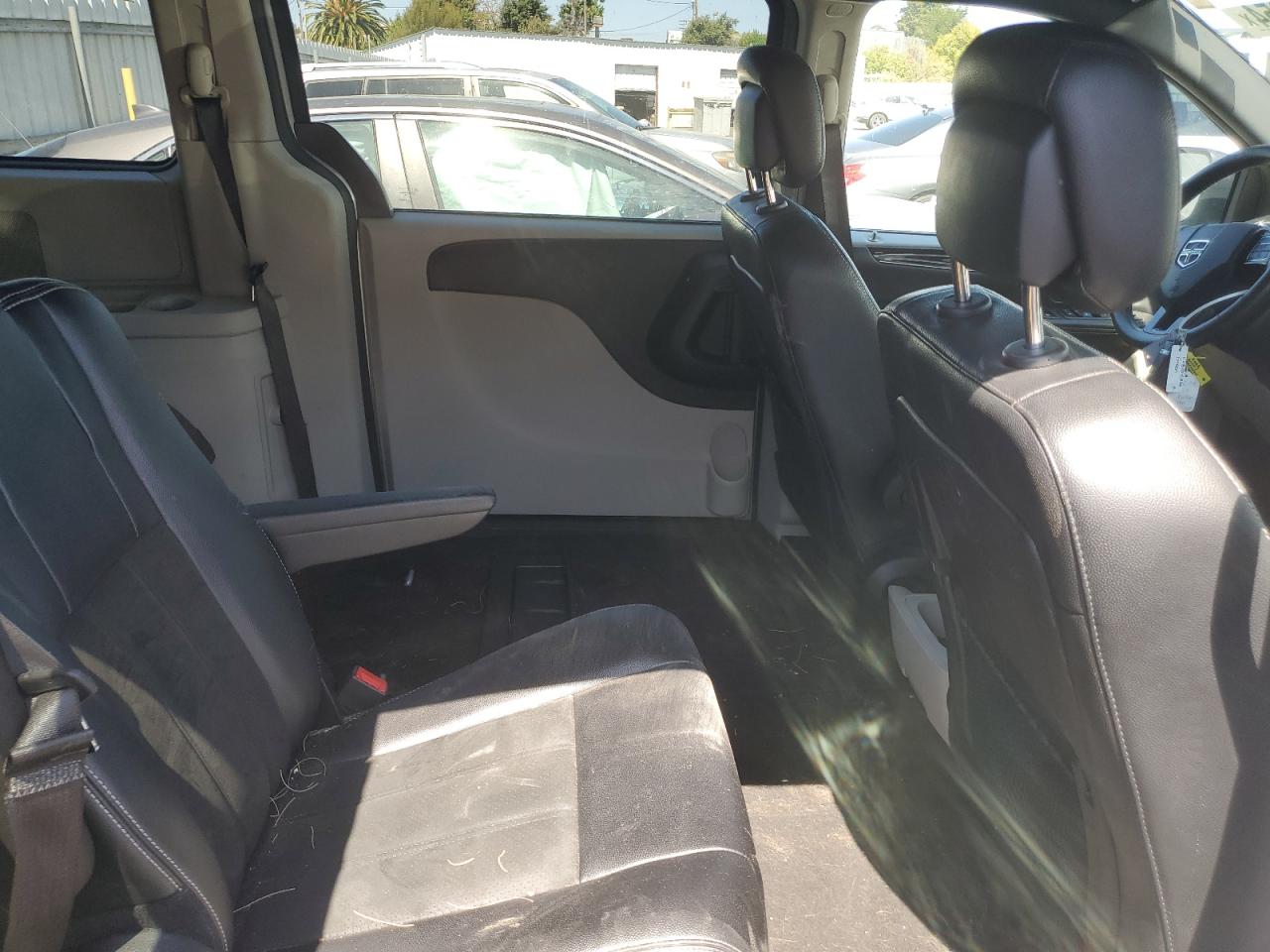 2019 Dodge Caravan - Image 10