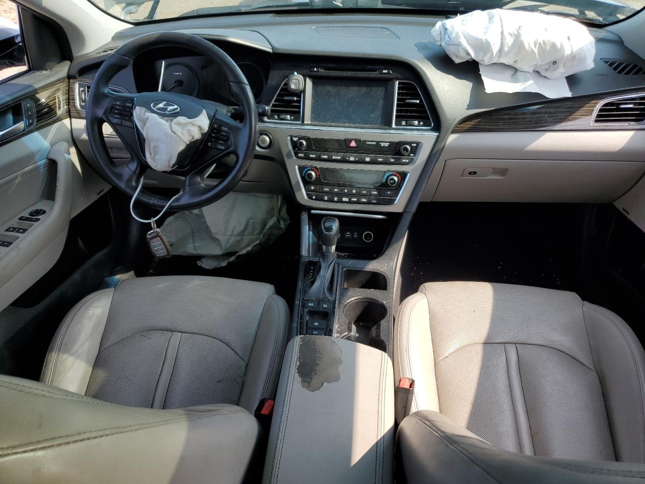 2016 Hyundai Sonata - Image 8