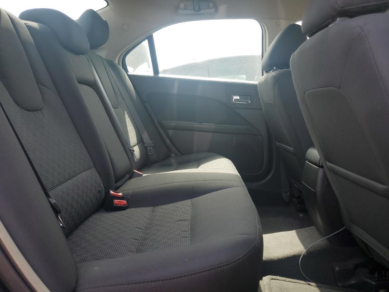 2011 Ford Fusion Se VIN: 3FAHP0HA2BR148557 Lot: 64756034