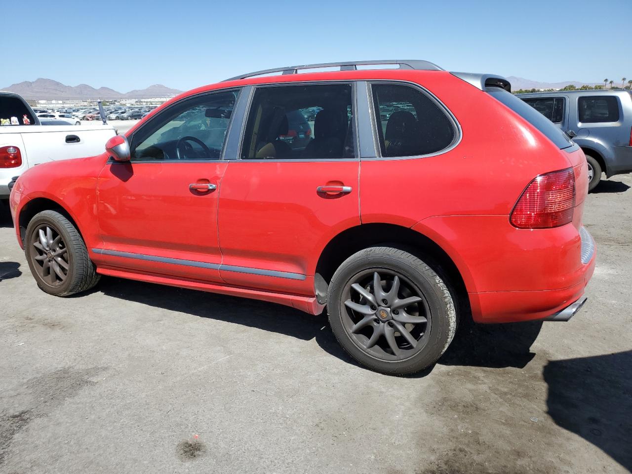 2006 Porsche Cayenne - Image 2
