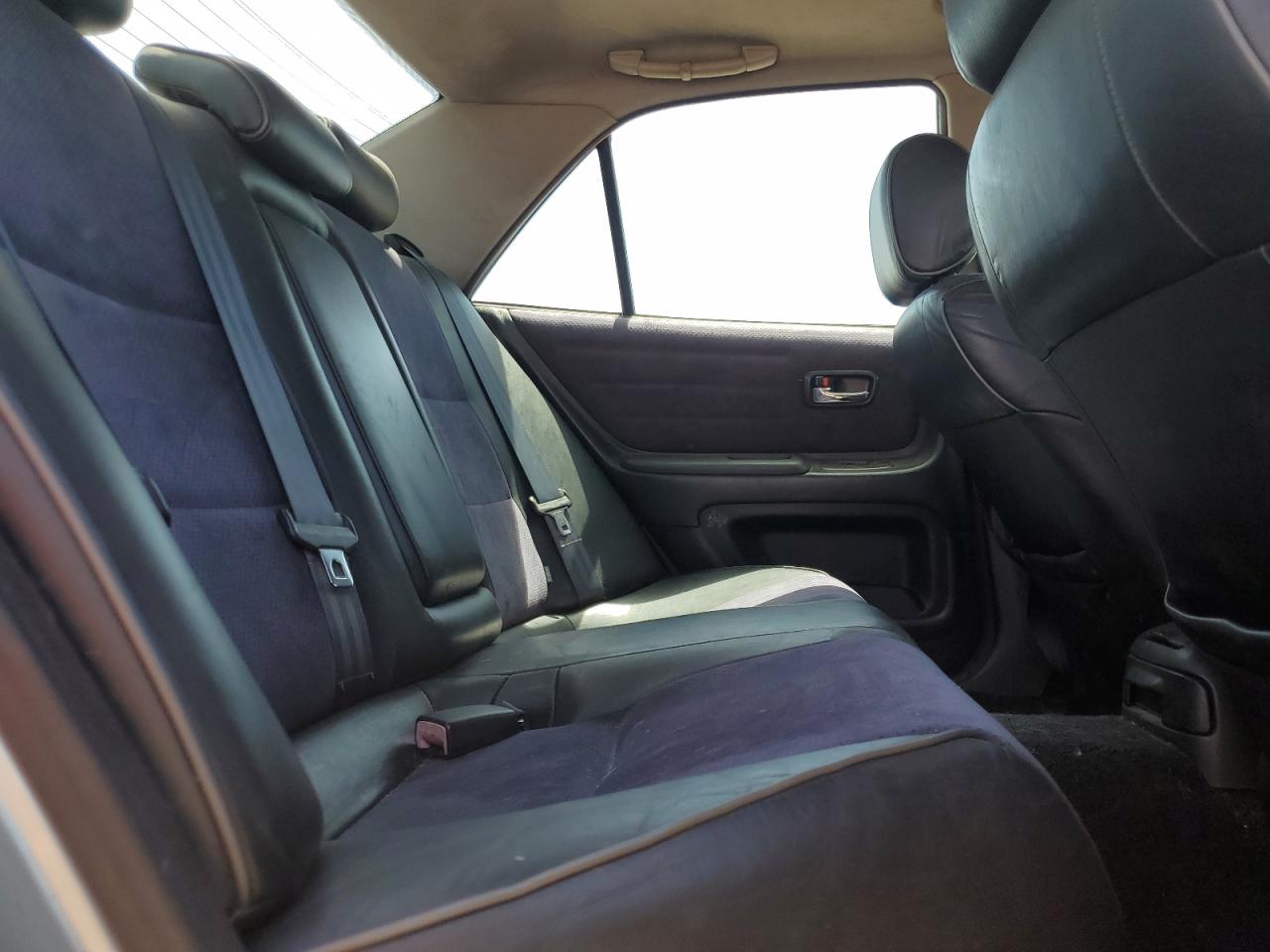 2002 Lexus Is 300 VIN: JTHBD192020048753 Lot: 66248914