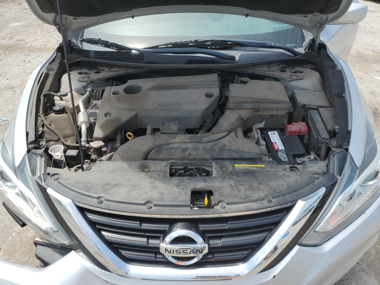 2018 Nissan Altima - Image 11