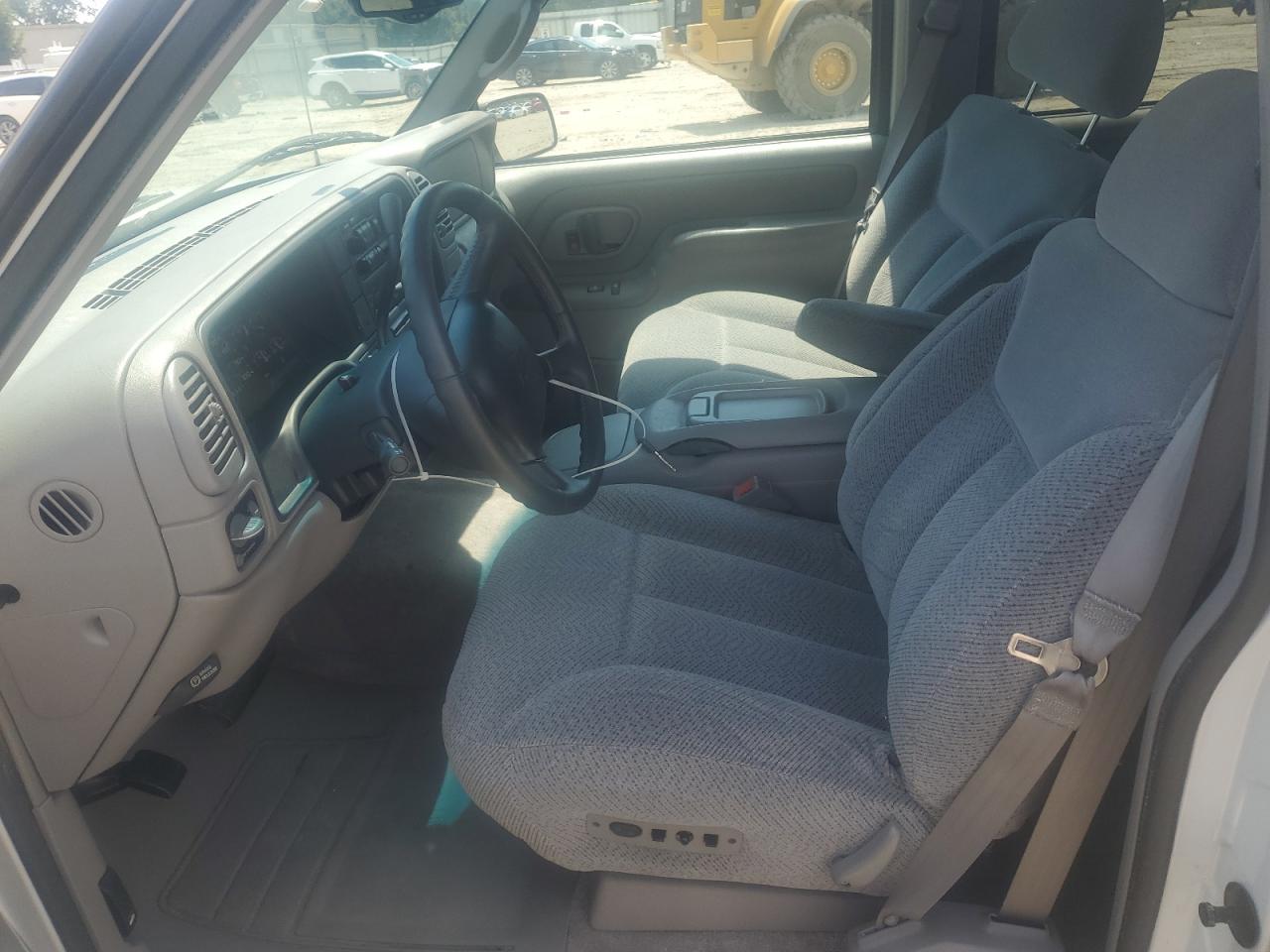 1999 Chevrolet Tahoe - Image 7