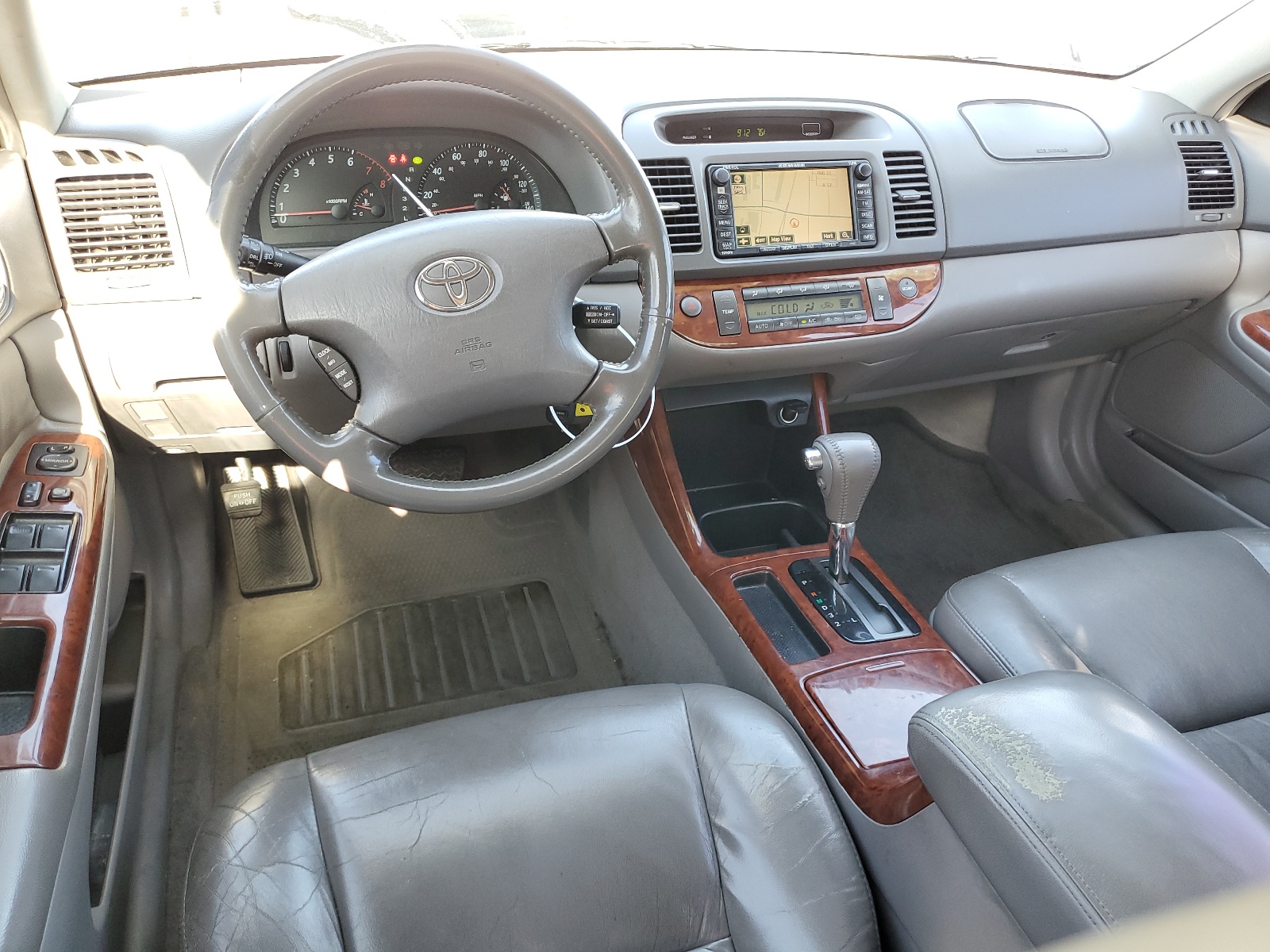 4T1BF32K34U574691 2004 Toyota Camry Le