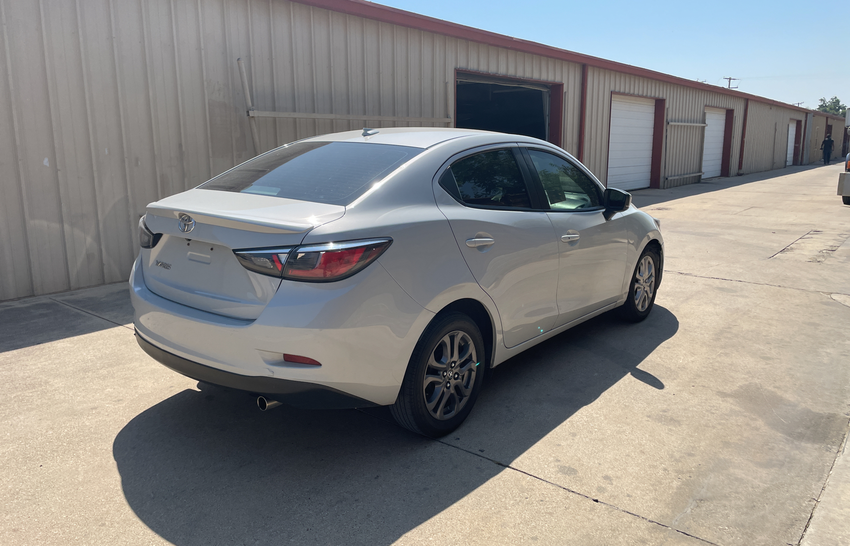 2019 Toyota Yaris L vin: 3MYDLBYV8KY519814