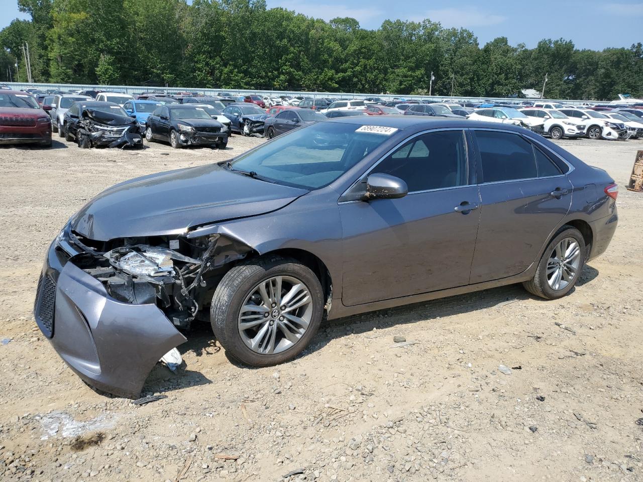 4T1BF1FK1HU366023 2017 TOYOTA CAMRY - Image 1