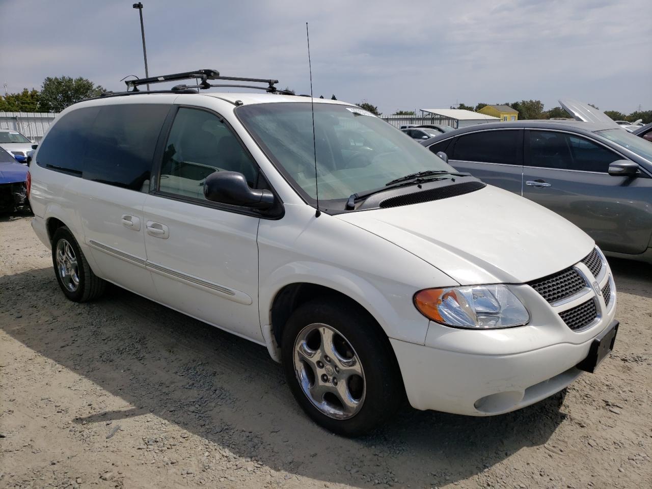 2002 Dodge Grand Caravan Es VIN: 2B4GP54LX2R719922 Lot: 65757914