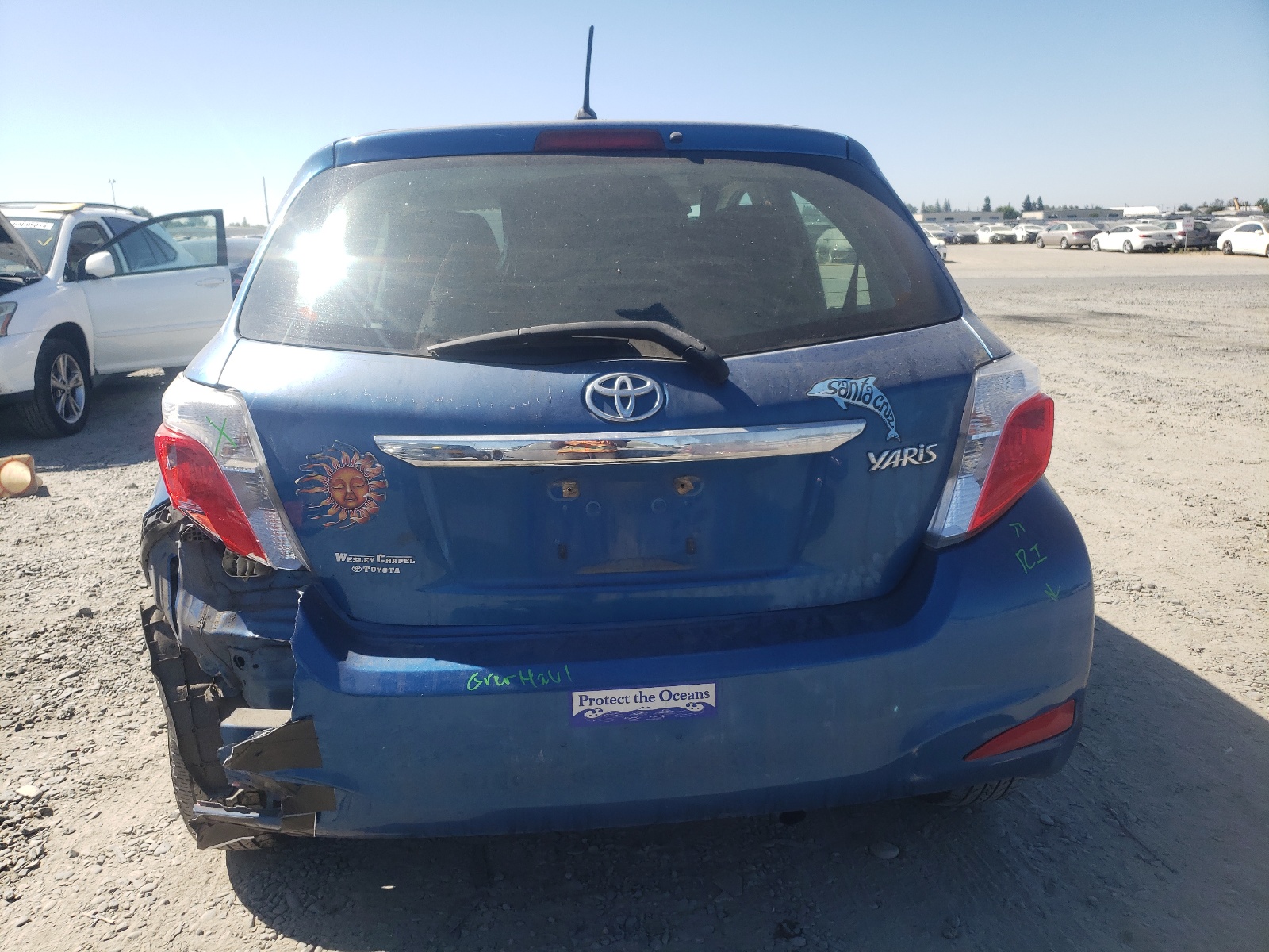 JTDKTUD30CD506436 2012 Toyota Yaris