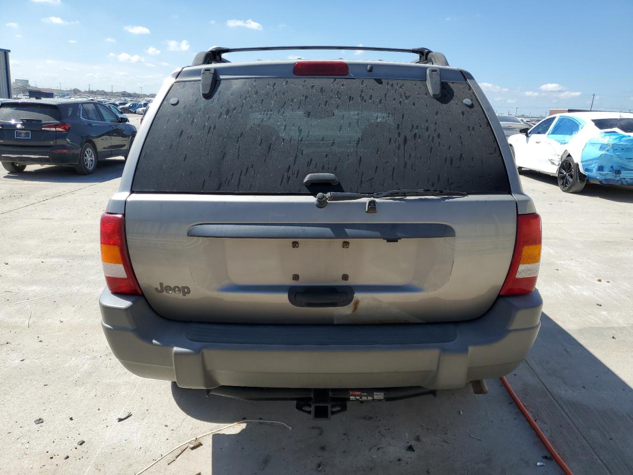 2000 Jeep Grand Cherokee Laredo VIN: 1J4GW48S0YC330204 Lot: 68526034