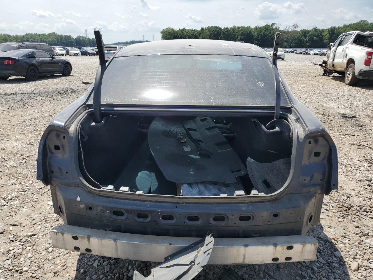 2016 Chrysler 300 - Image 6